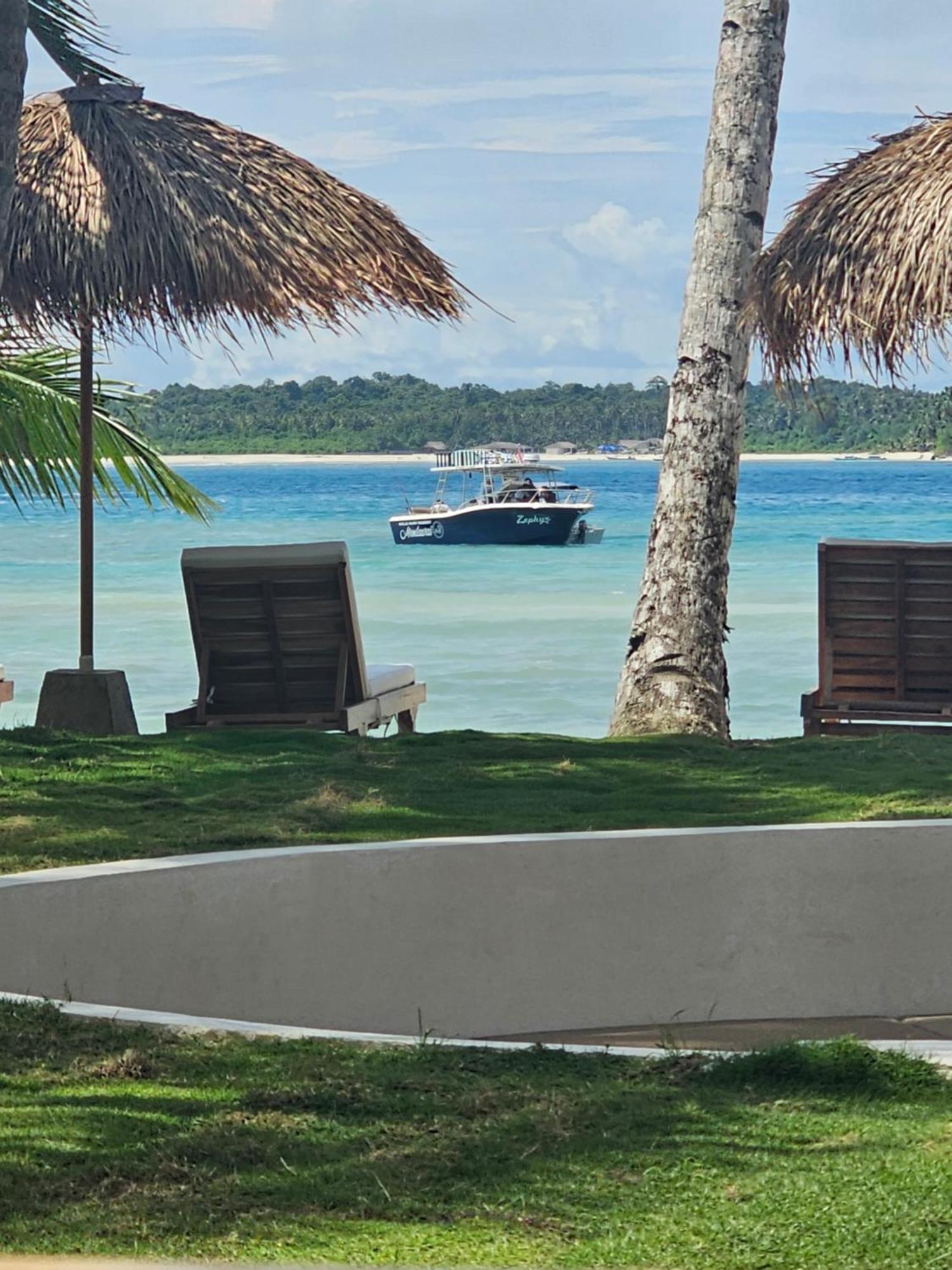 Solid Surf Villa Mentawai Tua Pejat Εξωτερικό φωτογραφία
